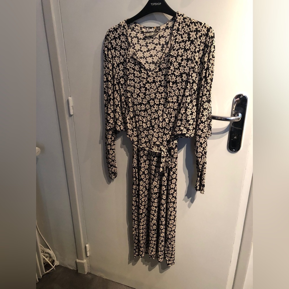 Womens Dress 6 France Paris Designer Black White Belt $250 Excellent Condition